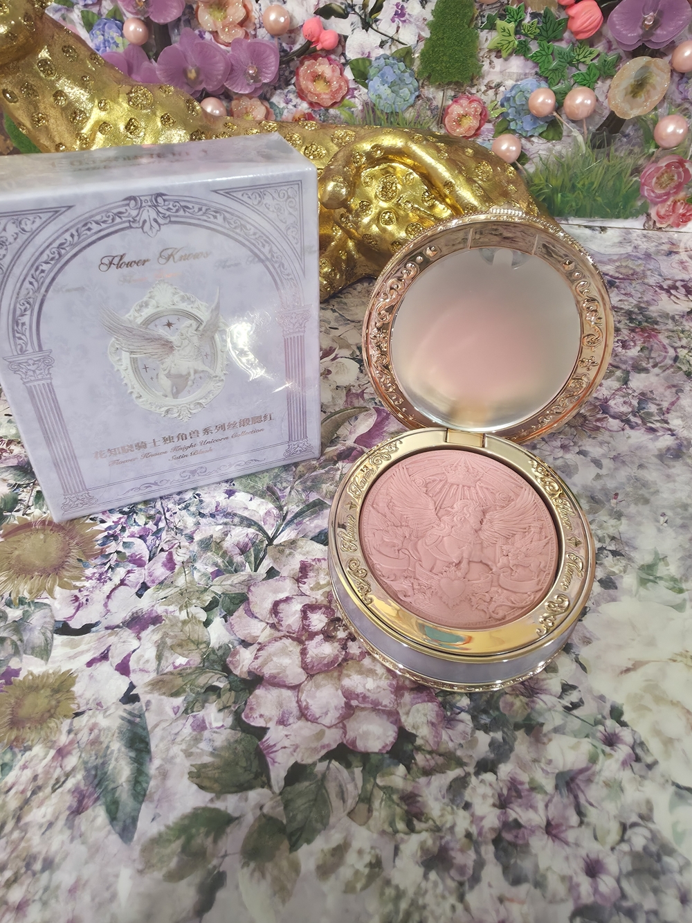 Knight Unicorn blush un 03 Wisteria Whisper - like new